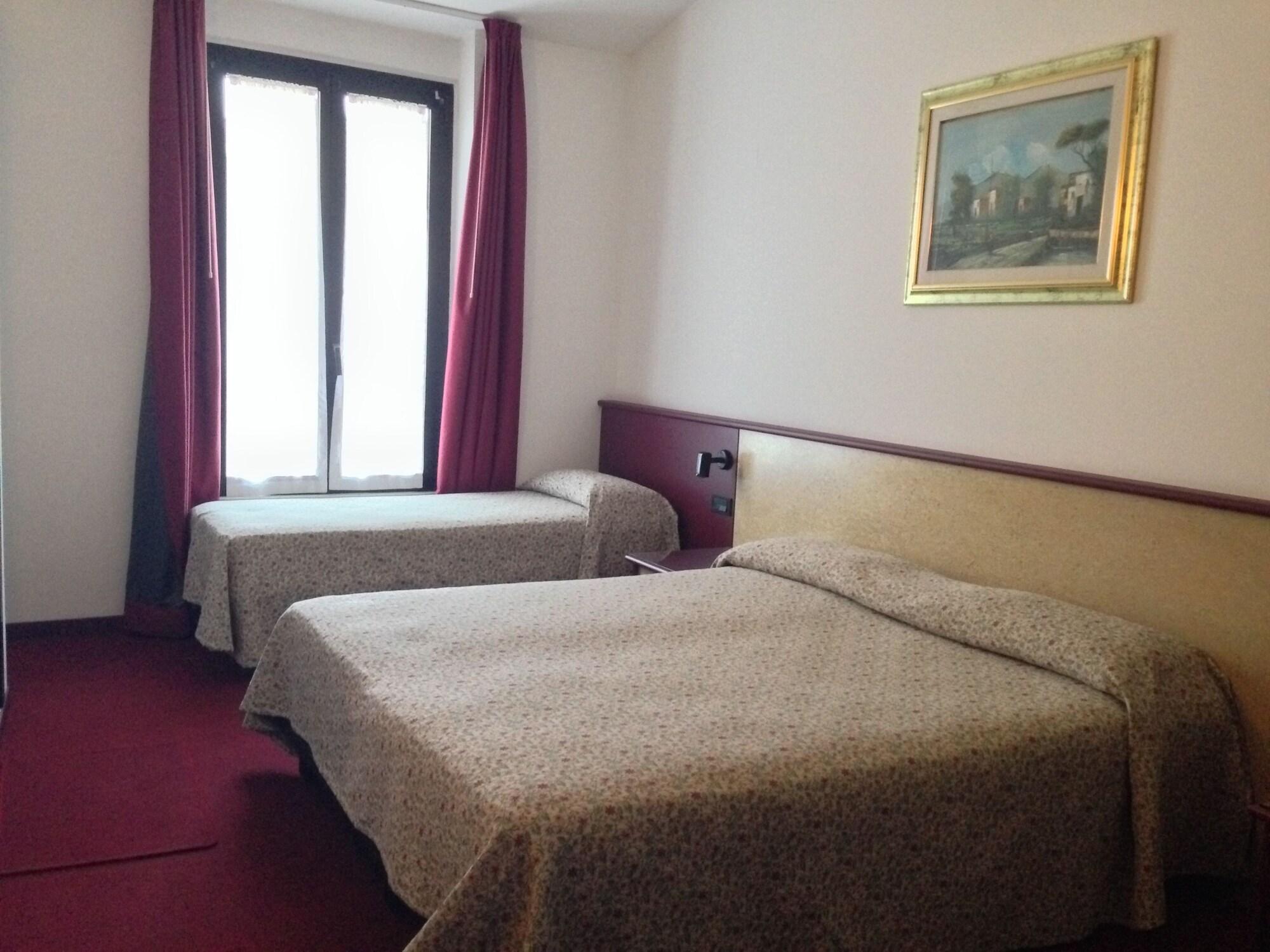 Hotel Plaza Desenzano del Garda