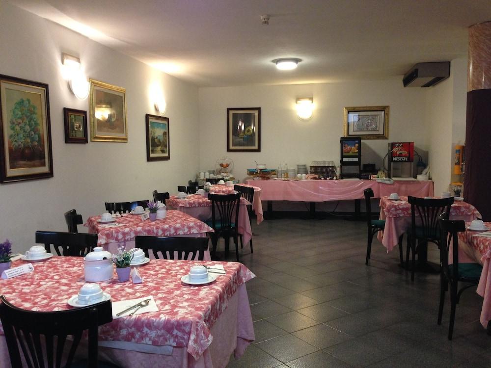 Hotel Plaza