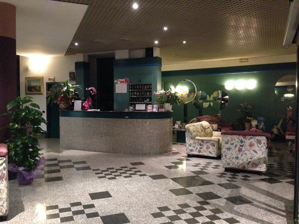 Plaza 3* Desenzano del Garda