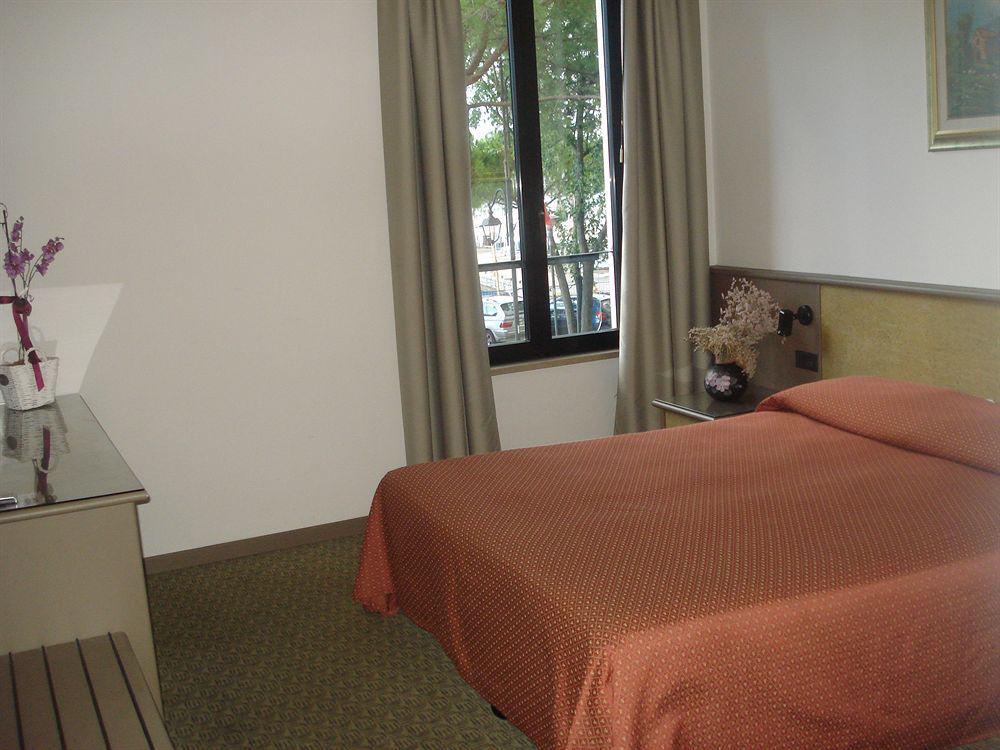 Plaza Hotel 3*