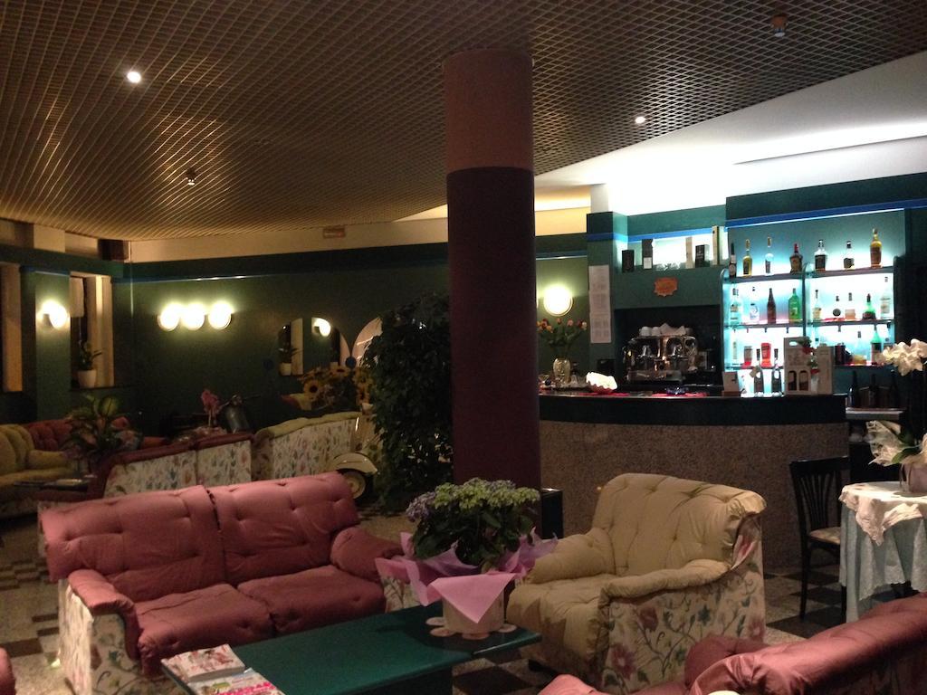 Plaza Hotel 3*