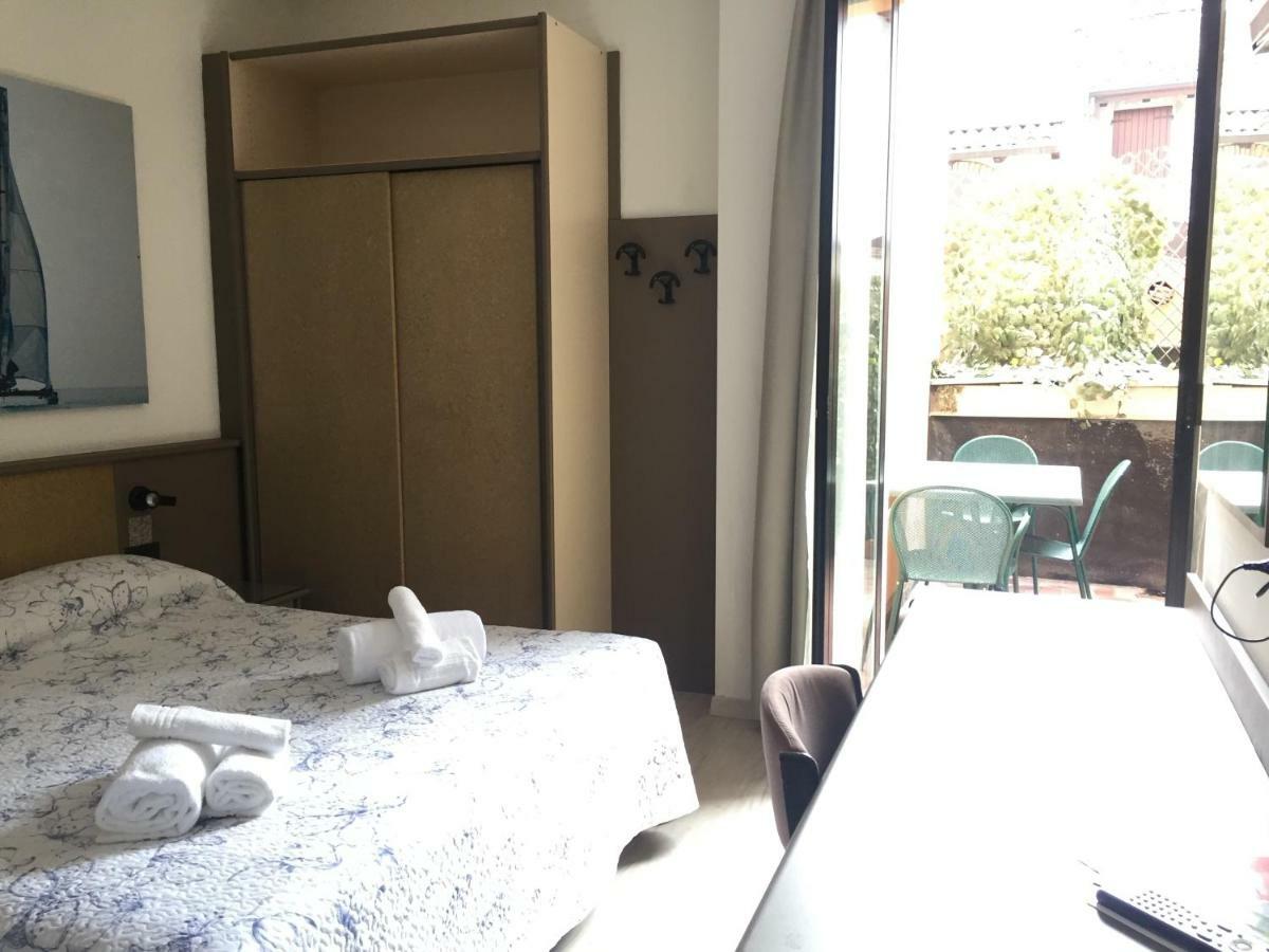 Hotel Plaza 3*